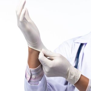 Mănuși Chirurgicale Sterile din Latex Pudrate – De Unică Folosință